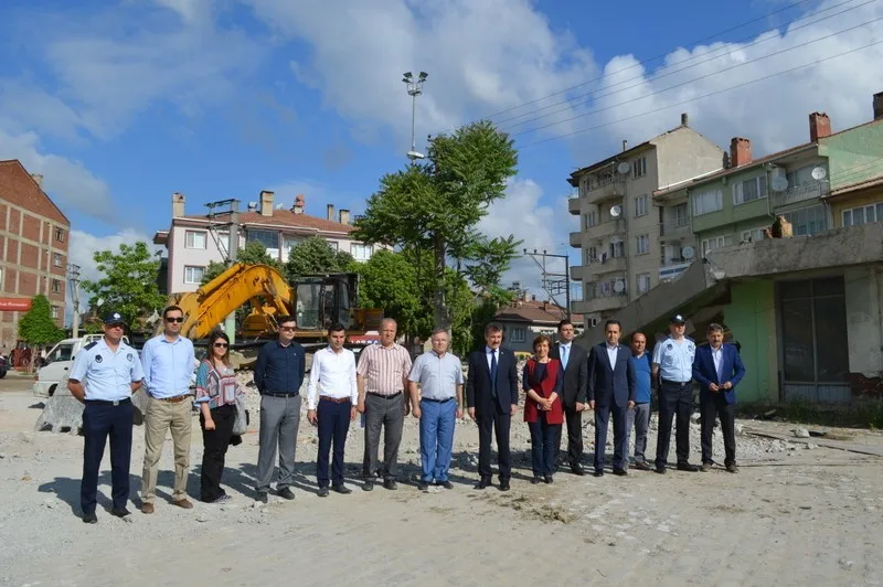 Yenişehire Kapalı Pazar Yeri