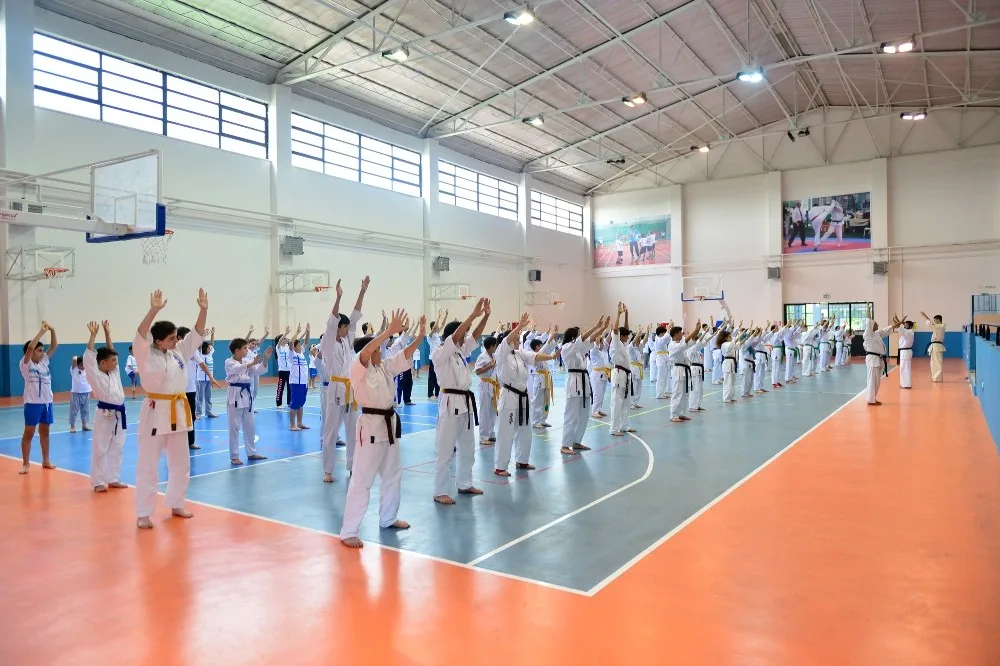 Yıldırımda Spor Okullarıyla Geleceğe Yatırım