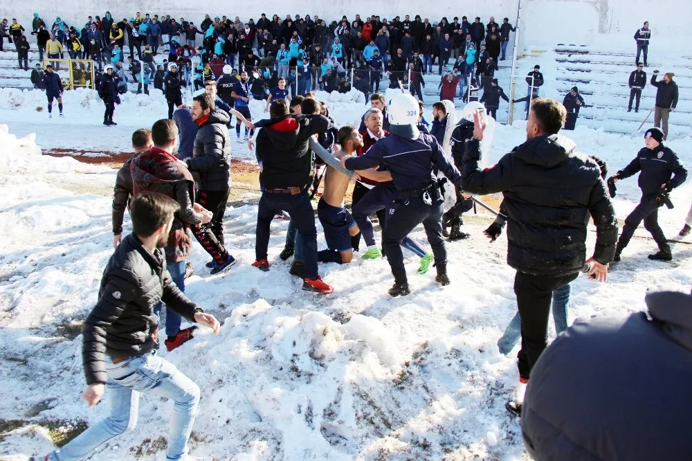 Yozgatta Amatör Lig Maçında Kavga Çıktı