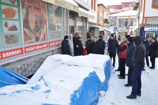 Zabıtadan Kaldırım İşgali Denetimi