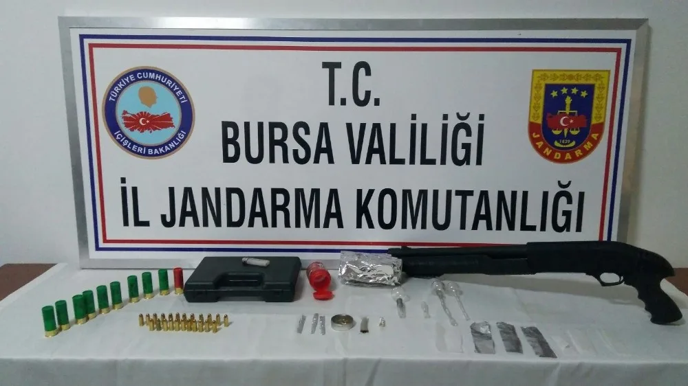 Zehir Tacirlerine Jandarmadan Suçüstü