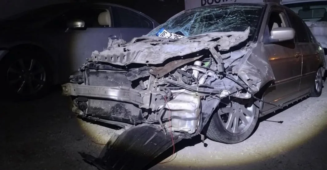 Polisten Kaçan Otomobil Takla Attı: İki Yaralı Hastaneye Kaldırıldı