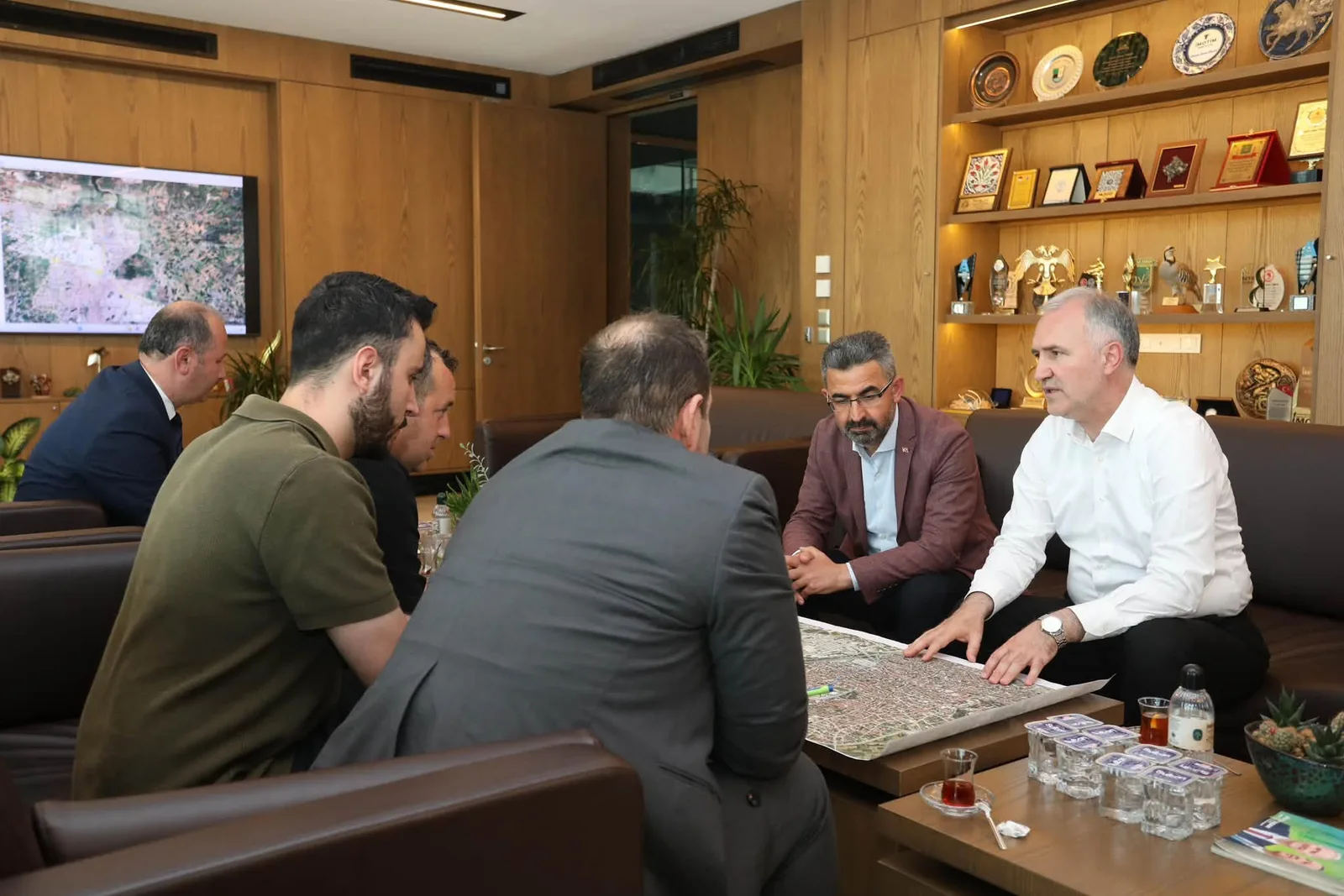 İnegöl Ulaşımına Metrobüs Çözümü: Bursa Büyükşehir ile Ortak Çalışma