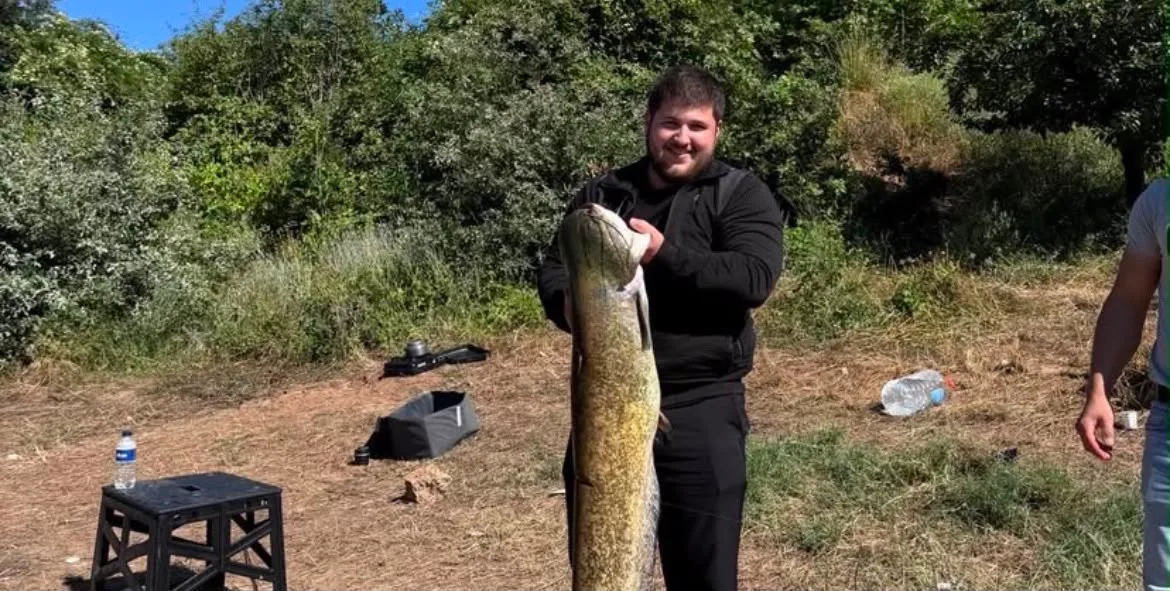 Babasultan'da 21 Kilogramlık Dev Yayın Balığı Yakalandı