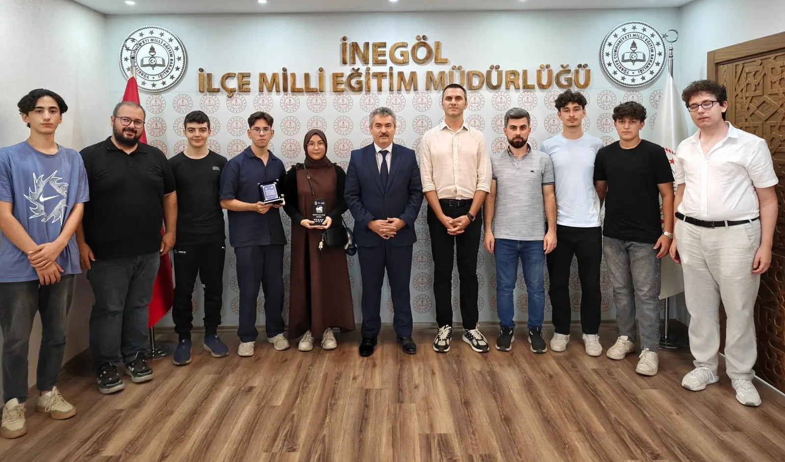 İnegöl Rising Star Robotik Takımı Trabzon'dan Ödülle Döndü