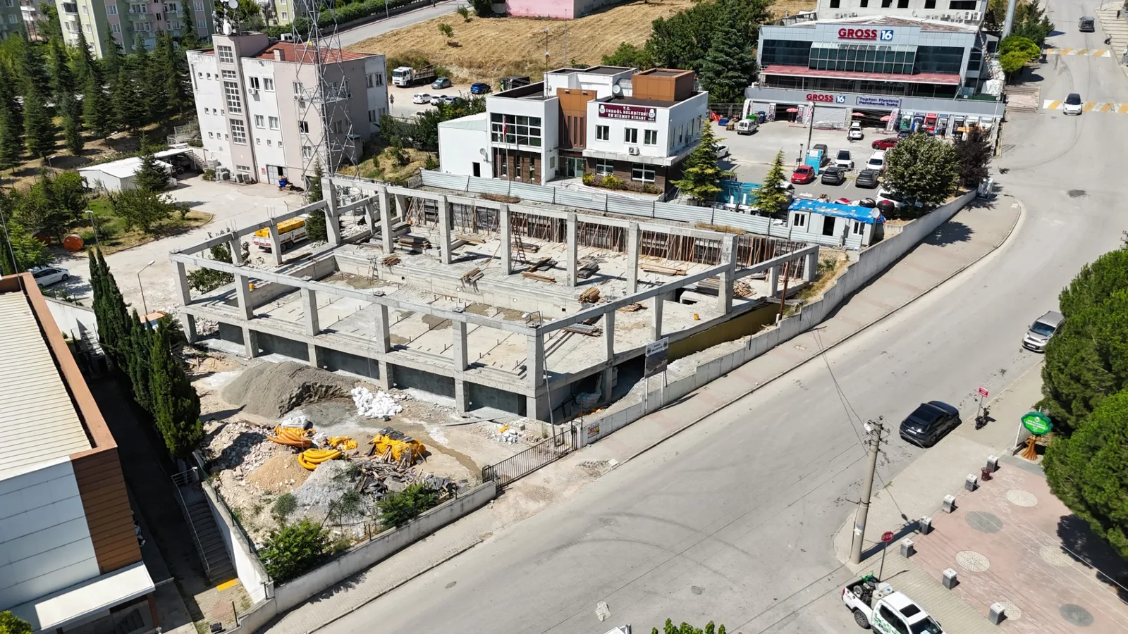 Alanyurt Yüzme Havuzu İnşaatı Devam Ediyor: Başkan Taban Yerinde İnceledi