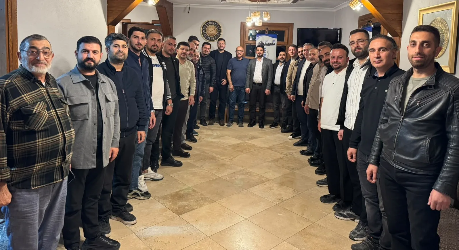 Erzurumlular Derneği’nde yeni yönetim belli oldu