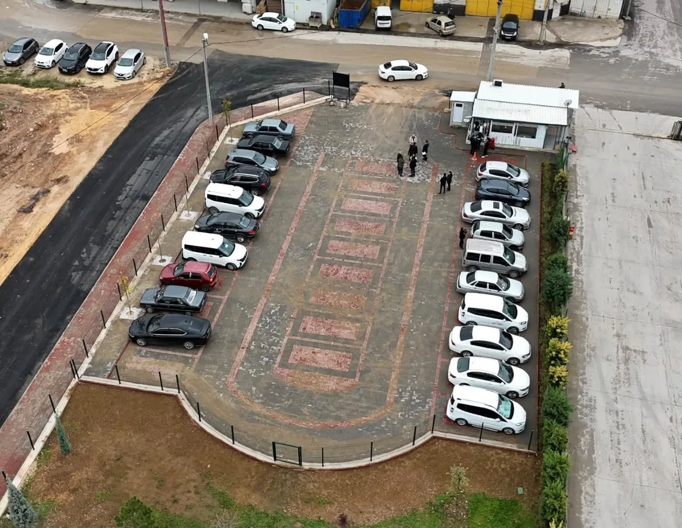 Cumhuriyet Mahallesinde 32 Araçlık Otopark Uygulaması Tamamlandı
