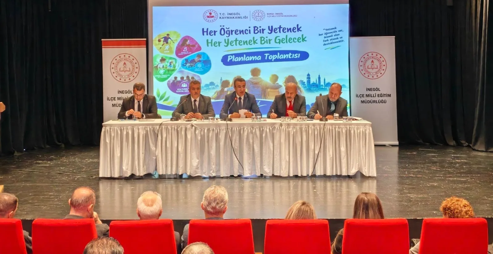 İnegöl’de “Her Öğrenci Bir Yetenek, Her Yetenek Bir Gelecek” projesi değerlendirildi