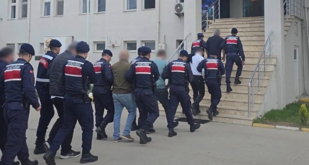 İznik-Yenişehir güzergâhındaki denetim paylaşımlarına operasyon: 8 şüpheli yakalandı