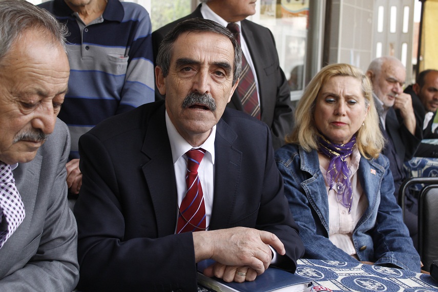 Kıspeti giyip, meydandan kaçtı