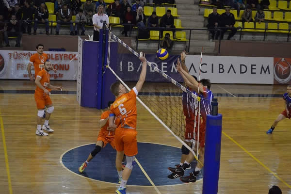 Yüzümüz son sette güldü