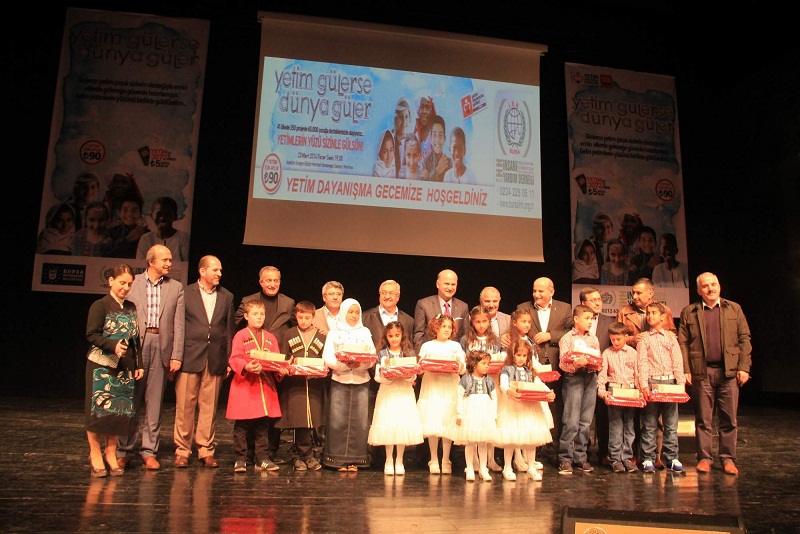 İHH, yetimleri Bursalılarla buluşturdu