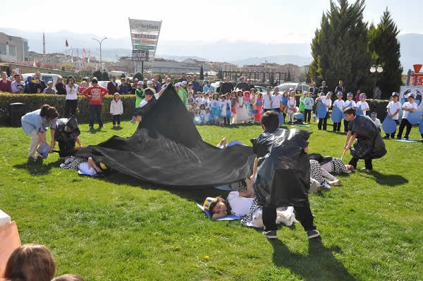 Su Günü’ne şölen gibi kutlama