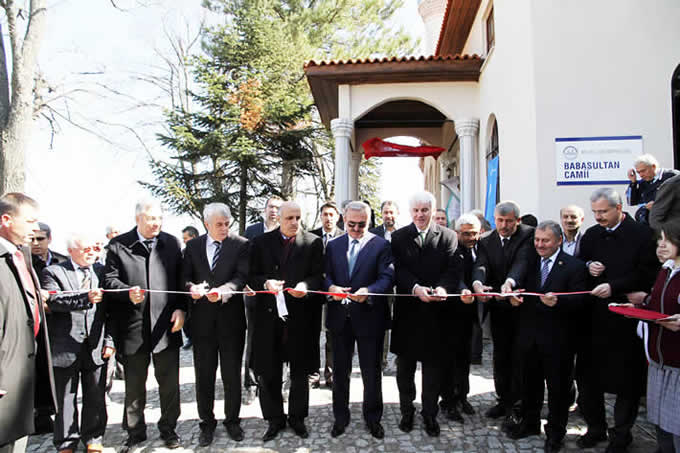Geyiklibaba’ya yakışır cami ve türbe hizmete açıldı