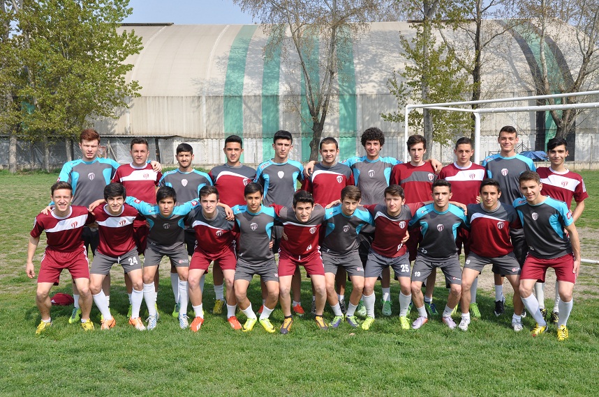 İnegöl’ün gençleri şampiyonluk yolunda