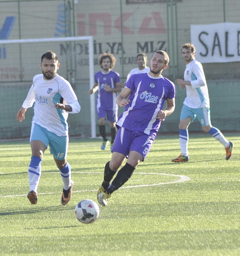 Gençler yarışı bırakmıyor