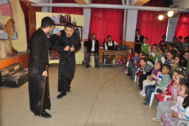 Dünya’nın Dengesi Psiko-Tiyatro sahnesinde