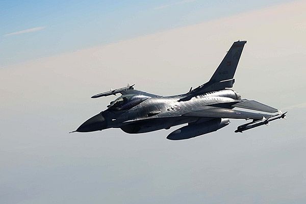 Türk F-16’sına Suriye’den füze tacizi