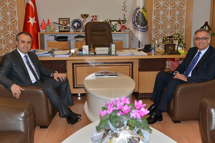 Kaymakamdan Başkan’a tebrik ziyareti