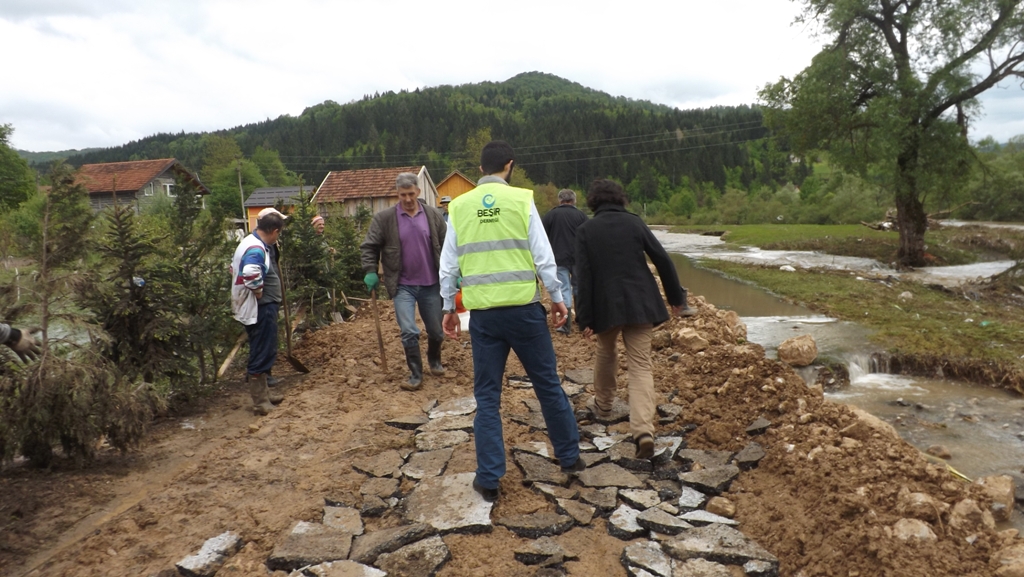 Beşir Derneği Bosna’ya yardıma koştu
