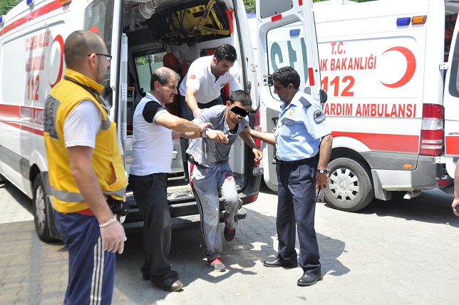 Tedavi olmadan acilden kaçtı