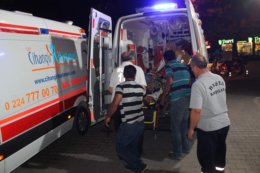 Üniversiteli genç orta refüje çıktı