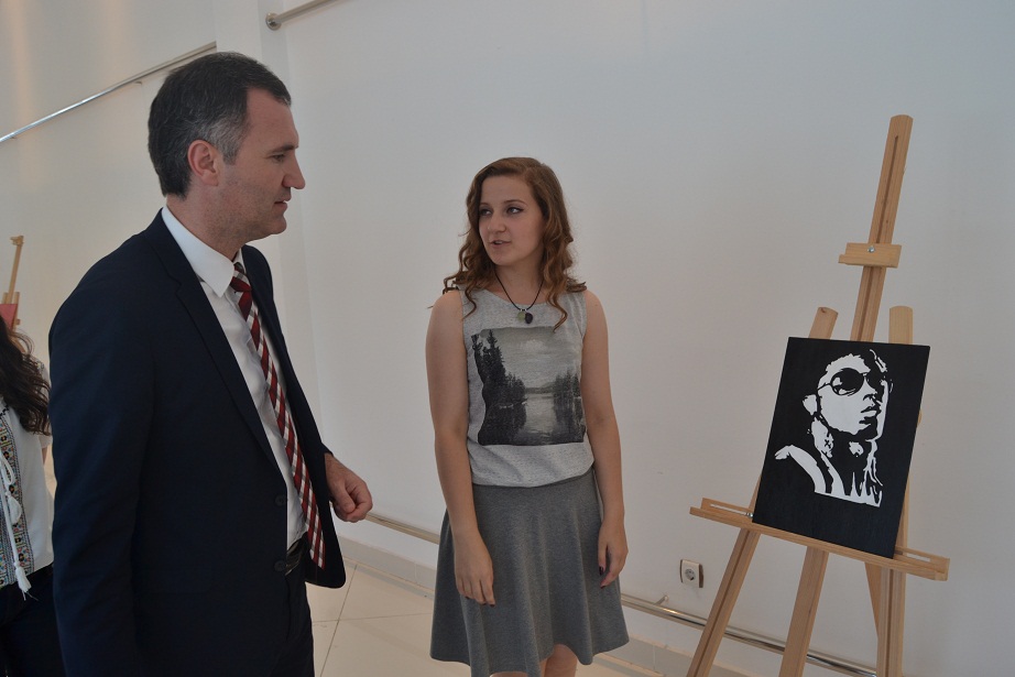 Öğrenciden örnek sergi