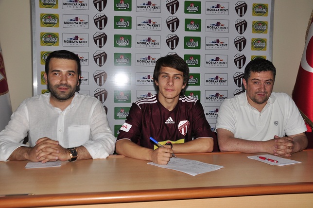 Yıldırımlı 4 yıllık imzaladı
