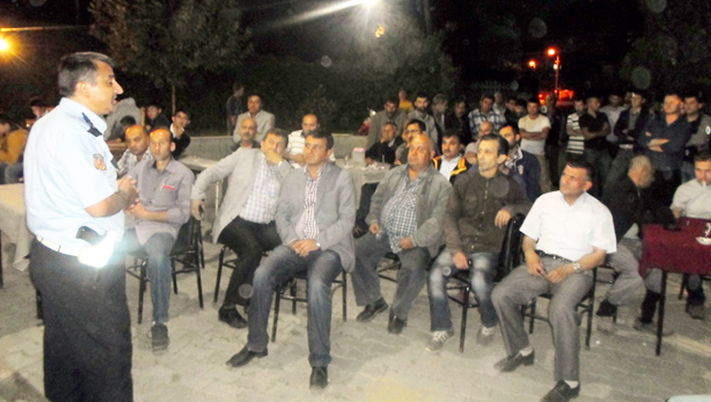 Emniyet, güvenli traktör kullanımına dikkat çekiyor