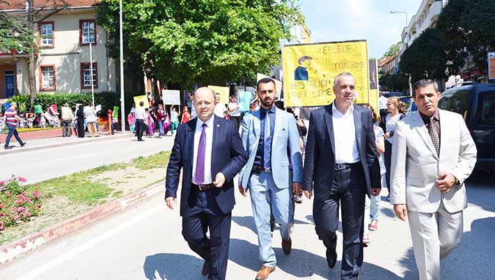 Çevre için yürüdüler