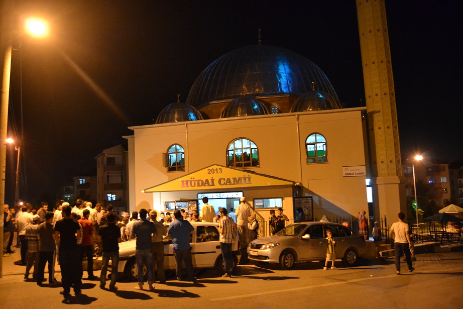 Kadir Gecesi’nde Camii açılışı
