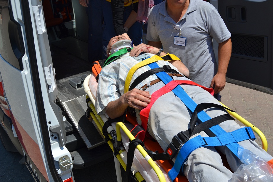 Vicdansız sürücü çarpıp kaçtı