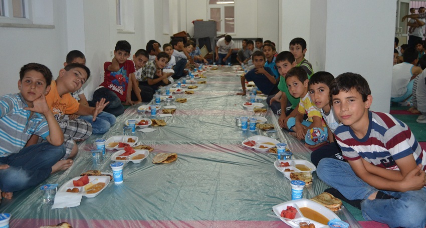 Çocuklara “özel” iftar