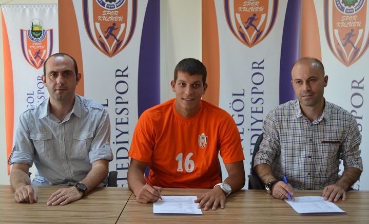 Belediyespor gençlere yöneldi