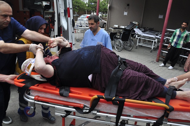 Baba-oğul kazasında anne öldü