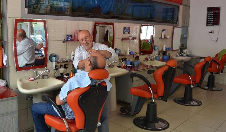 Berber ve kuaförler memnun