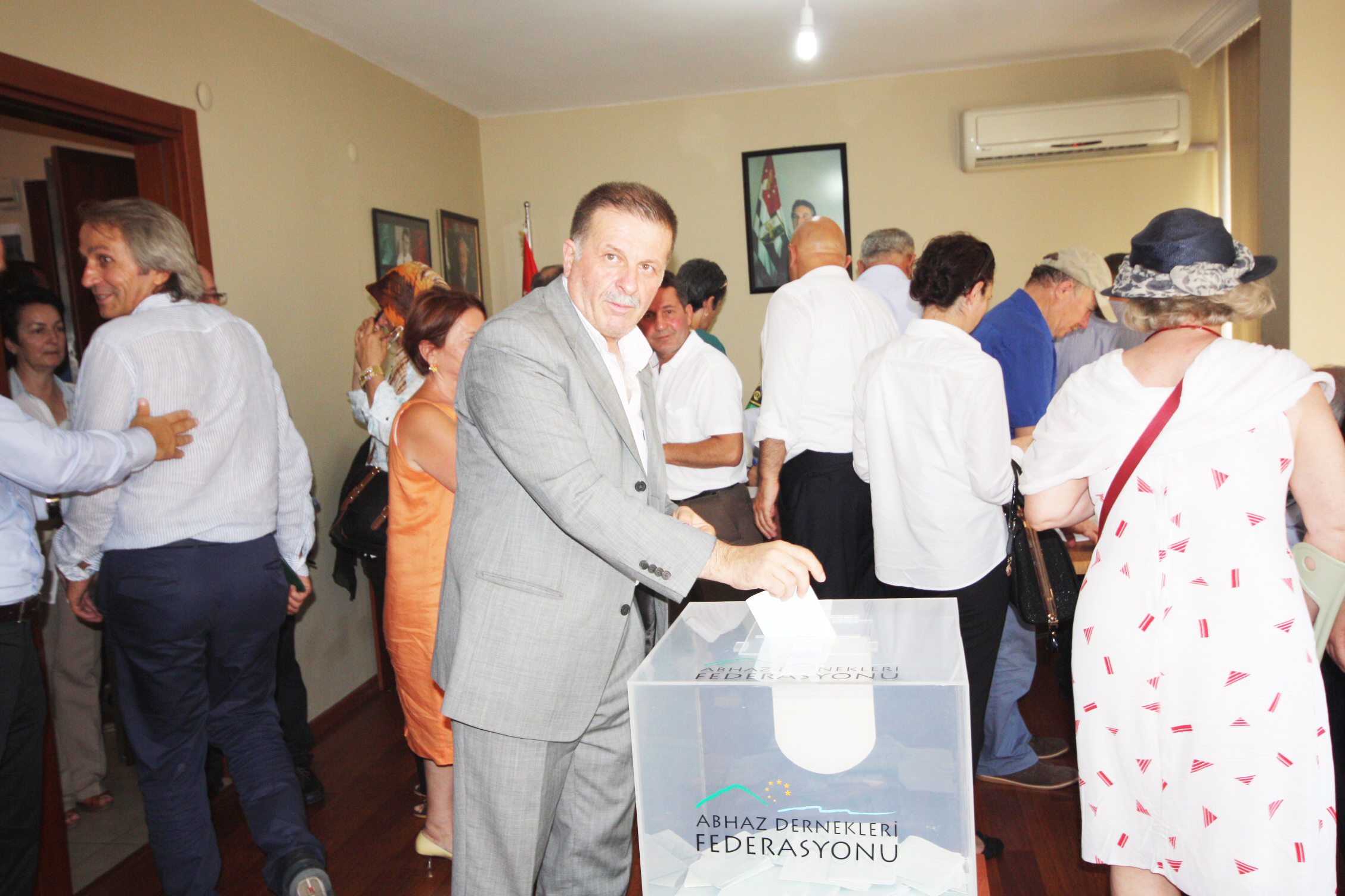 Abhazlar Cumhurbaşkanlığı için oy kullandı