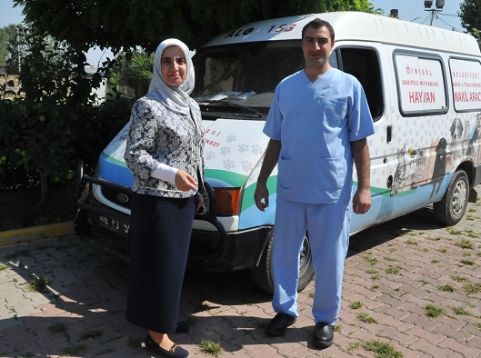 “İnsanları daha içten severler”