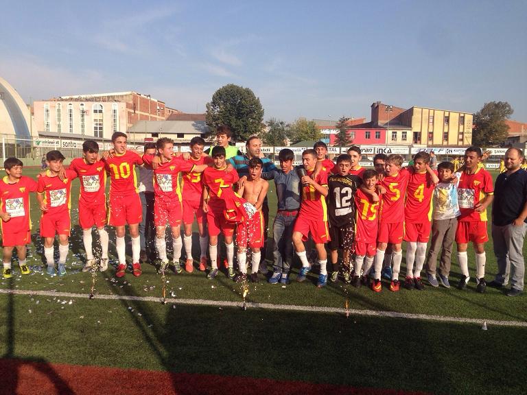 Gençlergücü’nü farklı yenen Kurtuluş şampiyon