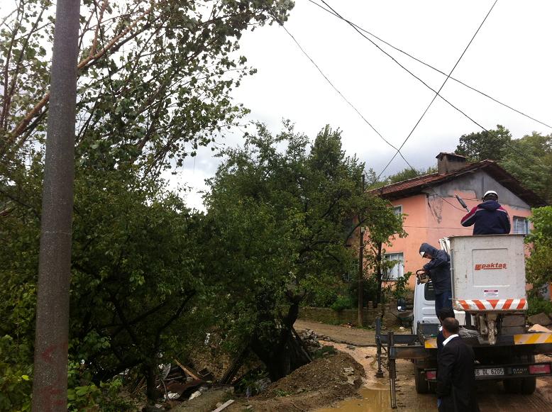 Vatandaşlar UEDAŞ’a tepkili