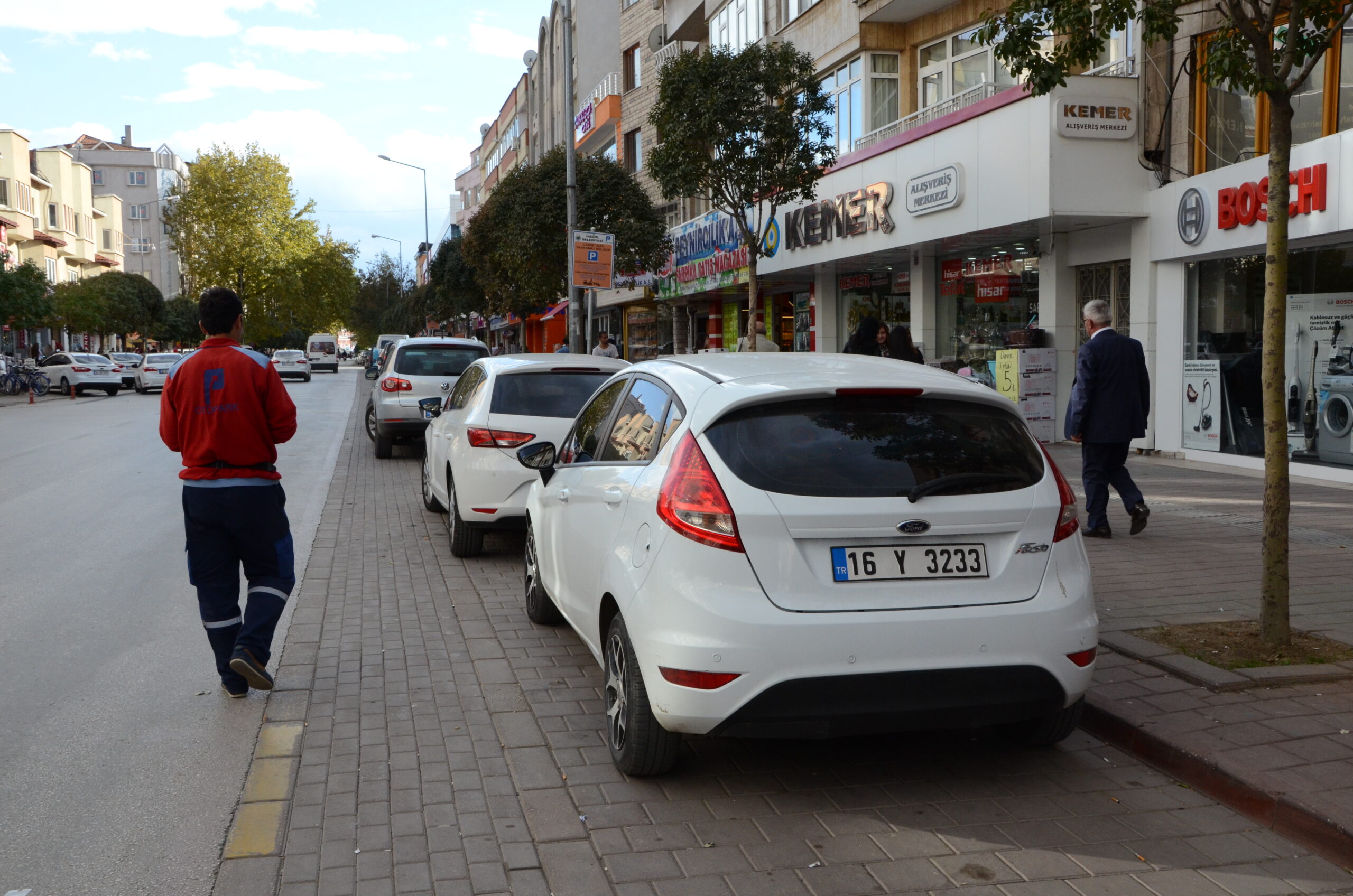 Yanlış yazılan plaka mağdur ediyor