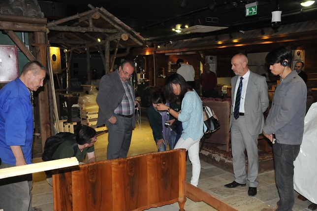 Tayvanlılar mobilya müzesini inceledi