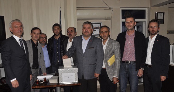 AK Parti’de delegeler seçildi