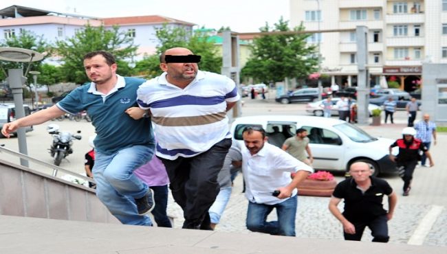 Uyuşturucu çetesi hâkim karşısında