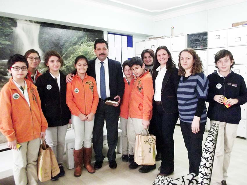 Doğa Koleji öğrencilerinden örnek davranış