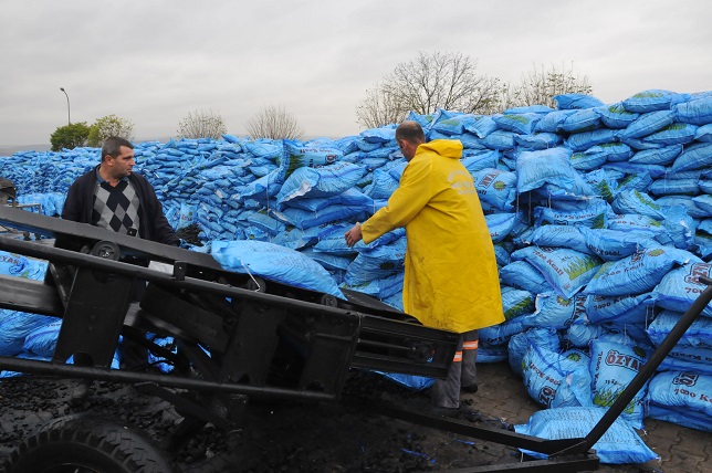 “Yakacak yardımları kış bastırmadan kapılarında”
