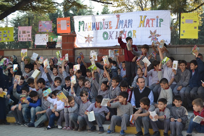 “Mahmudiye İmam Hatip, velileri ile okuyor”