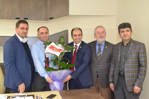 Saadet Partisi yeni hastaneyi ziyaret etti