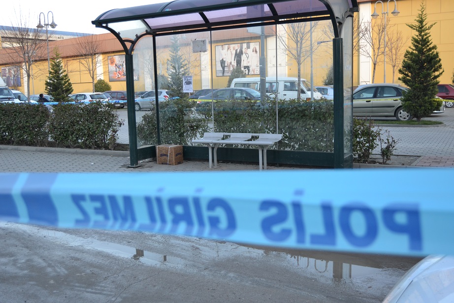 Yenice durağında bomba paniği